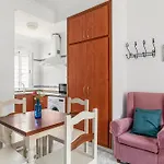 Mediterraneo 105 Апартаменти *